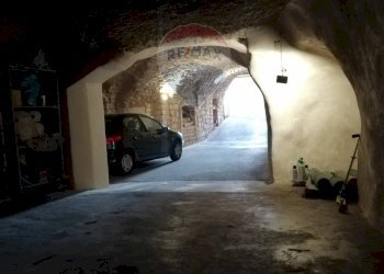 Parcheggio - Box Via Giuseppe Verdi
 
50, Monte Sant'Angelo - foto 11