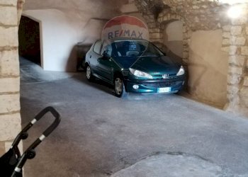 Parcheggio - Box Via Giuseppe Verdi
 
50, Monte Sant'Angelo - foto 15