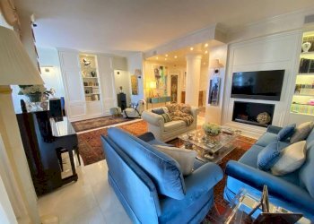 Interno palazzo - Quadrilocale via Gianfranco Zuretti, 47, Milano - foto 7