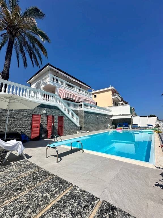 Piscina - Villa strada Solaro, Sanremo - photo 1