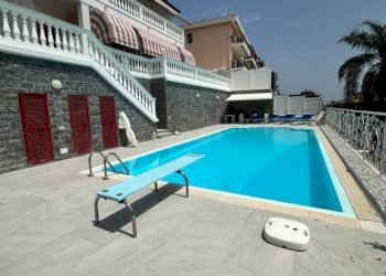 Piscina - Villa strada Solaro, Sanremo - photo 10