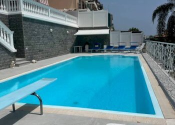 Piscina - Villa strada Solaro, Sanremo - photo 11
