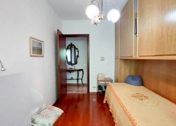 Camera da letto - Appartamento via Rubaldo Merello, Genova - foto 16