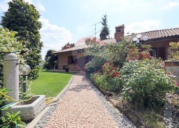 Villa VIA GARIBALDI, 11/A 
 Sirtori, Sirtori - photo 7