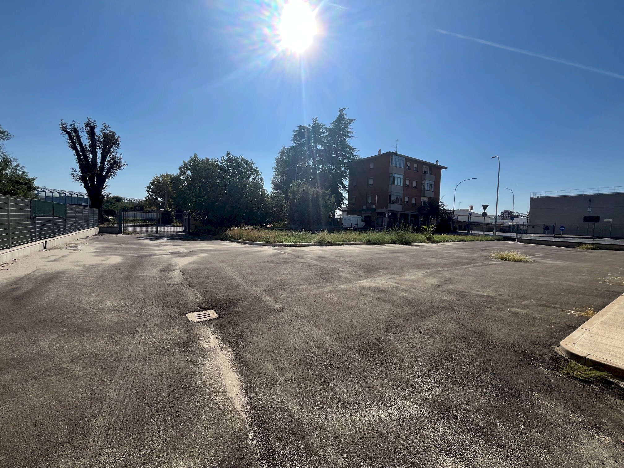 Laboratory VIA FRANCESCO ZANARDI, Bologna (neighborhood Lame) - photo 2