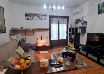 Soggiorno - Quadrilocale Via Fratelli Giordanengo Patrioti, Roccavione - foto 3