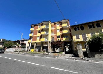 Four-room apartment Via C. Botta, Castellamonte - photo 5