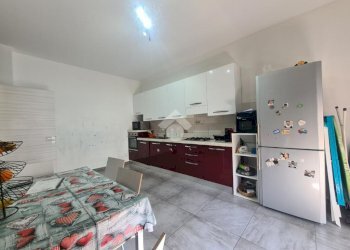 Four-room apartment Via C. Botta, Castellamonte - photo 7