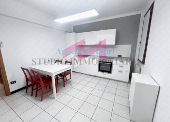 Foto 2 - Appartamento via cesare battisti
 
61, Castelmassa - foto 2