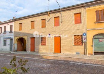 Foto 3 - Stabile - Palazzo Piazza San Martino
 
28, Inveruno - foto 3