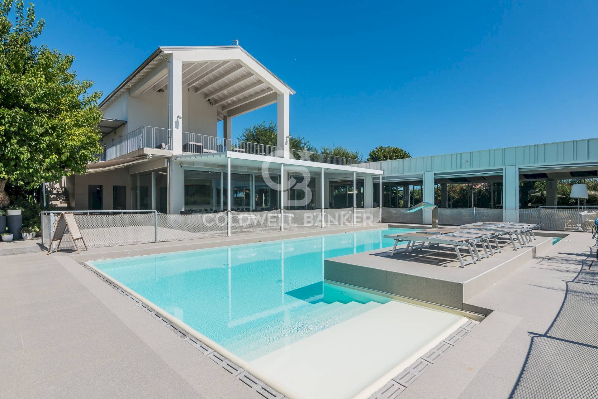 Foto 1 - Hotel Via Arturo Tosi
 
9, Fano - foto 1