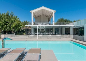 Foto 3 - Hotel Via Arturo Tosi
 
9, Fano - foto 3