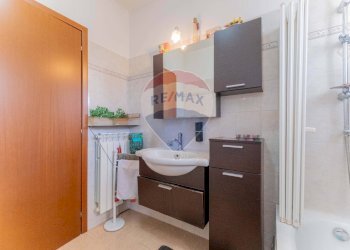 Bagno - Bilocale Via Sanzio
 
21, Fagnano Olona - foto 13