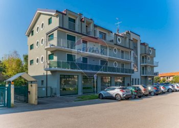 Edificio all\'aperto - Bilocale Via Sanzio
 
21, Fagnano Olona - foto 24