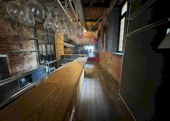 Balcone - Locale Commerciale Via Carlo Cattaneo
 
2, Varese - foto 18