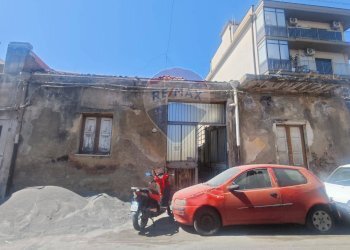 Casa all\'aperto - Rustico Via Giudice
 
36/38, Catania - foto 1