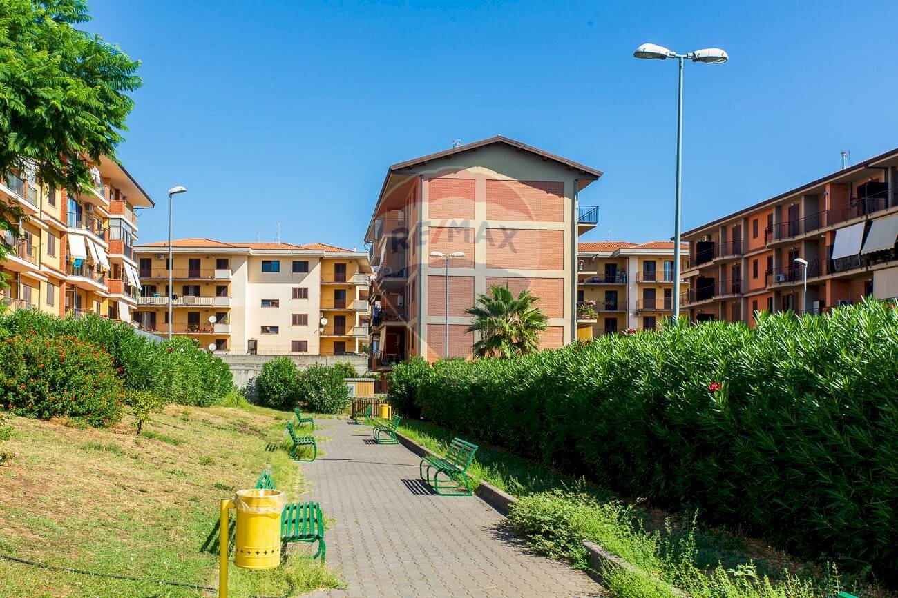 Complesso edilizio - Apartment via E. MACRI'
 
8, Acireale - photo 3