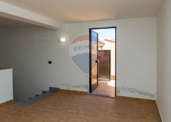 Vano disimpegno sottotetto - Apartment via E. MACRI'
 
8, Acireale - photo 36