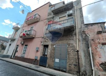 Edificio all\'aperto - Casa indipendente Via Guglielmo Marconi
 
10, Misterbianco - foto 1