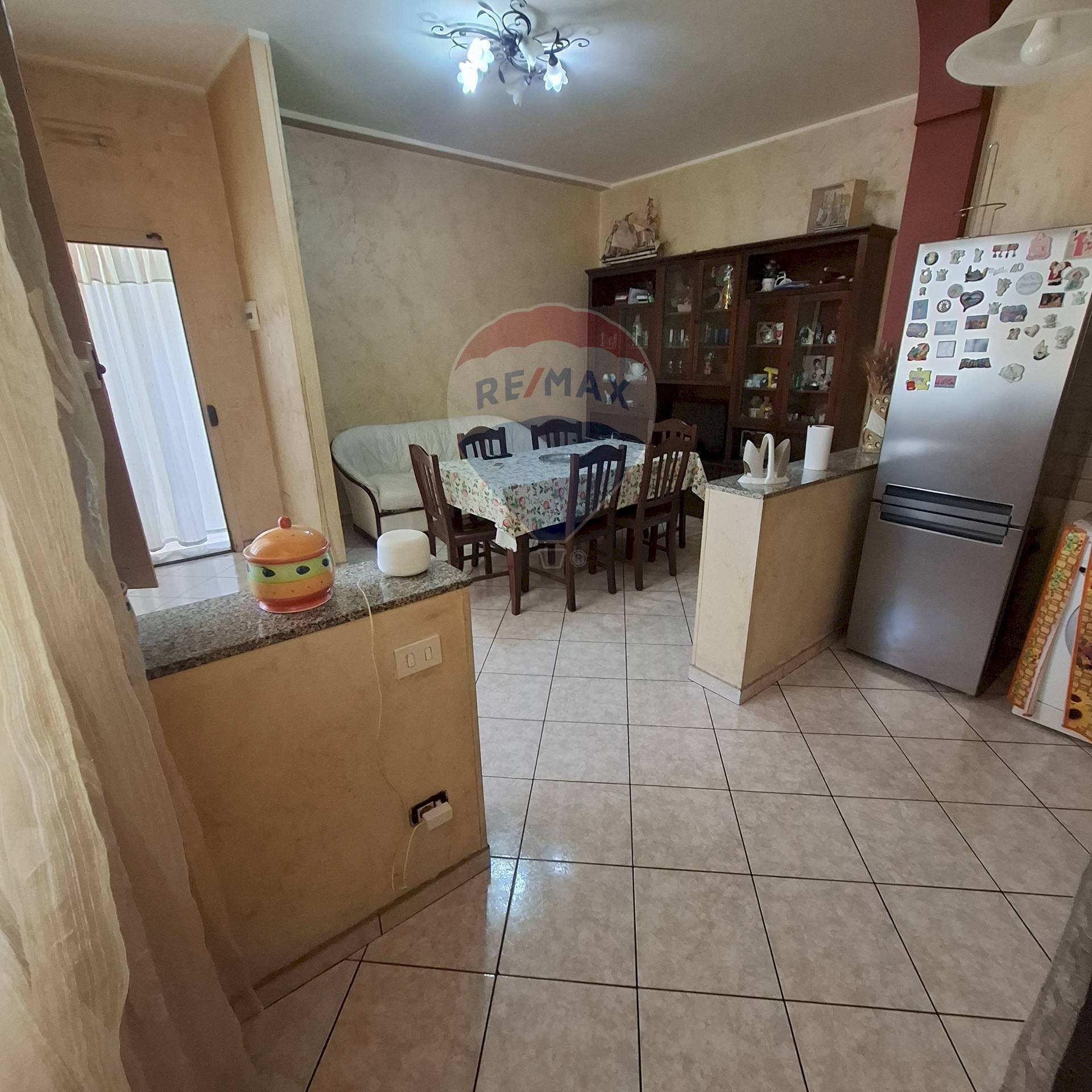 Sala da pranzo - Quadrilocale Via Lazio
 
13, Catania - foto 2