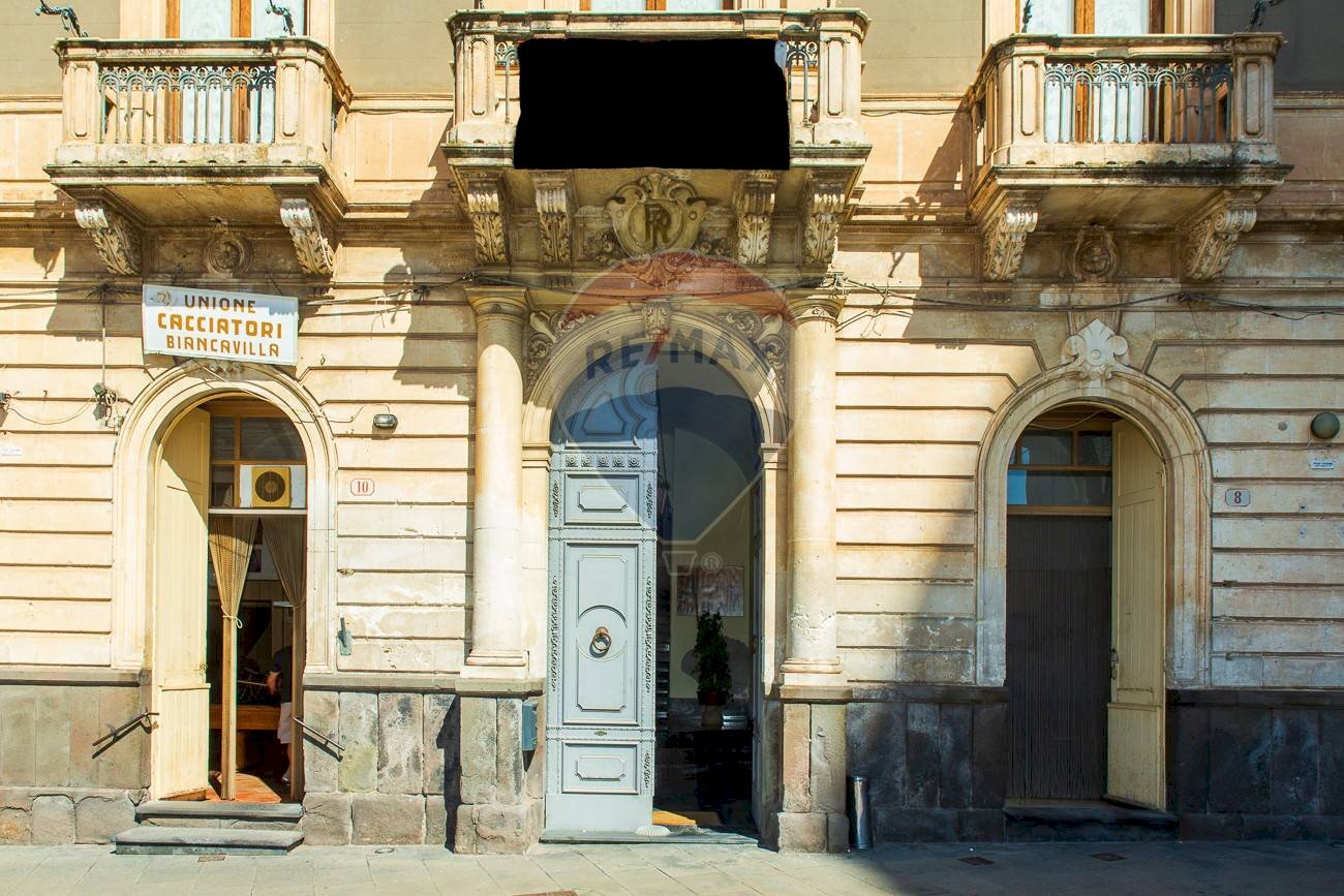 Edificio all\'aperto - Appartamento Piazza Roma
 
9, Biancavilla - foto 3