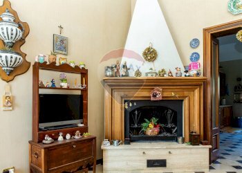 Soggiorno - Appartamento Piazza Roma
 
9, Biancavilla - foto 11