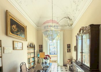 Sala da pranzo - Appartamento Piazza Roma
 
9, Biancavilla - foto 17