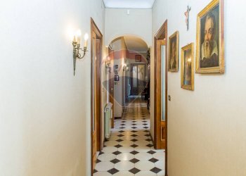 Hall / corridoio - Appartamento Piazza Roma
 
9, Biancavilla - foto 22