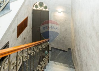 Scale - Appartamento Piazza Roma
 
9, Biancavilla - foto 47