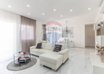 Sala da pranzo - Appartamento VIA COLA DI RIENZO
 
18/20, Ramacca - foto 5