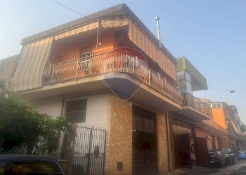 Edificio all\'aperto - Casa indipendente via solicchiata
 
54, Adrano - foto 18