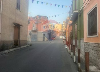 Edificio all\'aperto - Casa indipendente via solicchiata
 
54, Adrano - foto 19