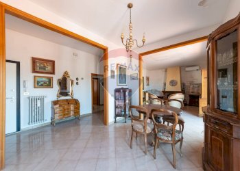 Sala da pranzo - Attic via trieste
 
107, San Giovanni Valdarno - photo 1