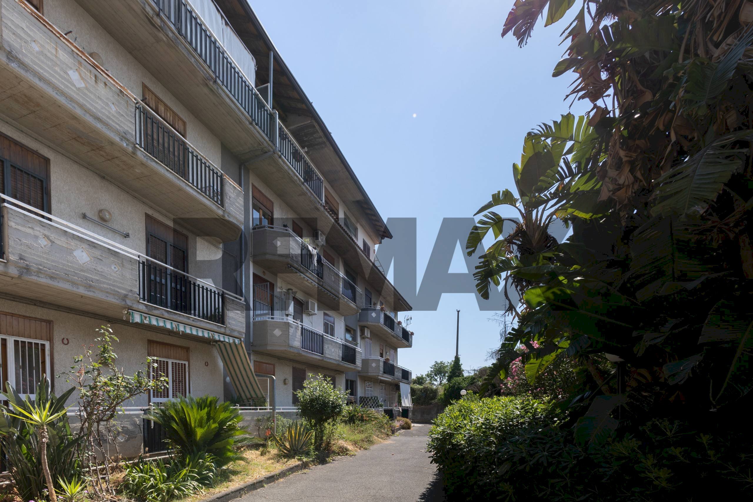 Edificio all\'aperto - Apartment Via Croce
160, Aci Catena - photo 2