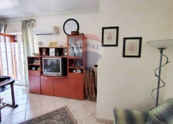 Soggiorno - Appartamento Via Croce
 
160, Aci Catena - foto 7