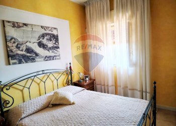 Camera / camera da letto - Appartamento Via Croce
 
160, Aci Catena - foto 13