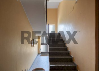 Scale - Apartment Via Croce
 
160, Aci Catena - photo 34