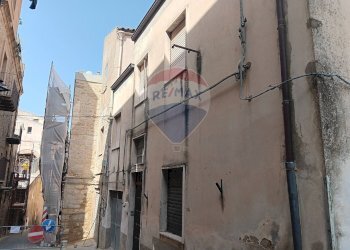 Edificio all\'aperto - Casa semi indipendente Via Simone Polizzi
 
13, Enna - foto 20