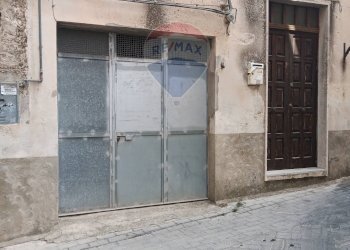 Edificio all\'aperto - Casa semi indipendente Via Simone Polizzi
 
13, Enna - foto 23