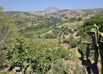 Vista delle montagne - Rustico Via Toniolo
 
snc, Mirabella Imbaccari - foto 7
