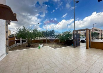 Terrazza - Casa indipendente via Germania
 
3, Manfredonia - foto 5