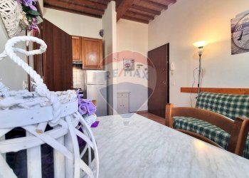 Camera / camera da letto - Bilocale Via Salgari
 
21, Cecina - foto 18