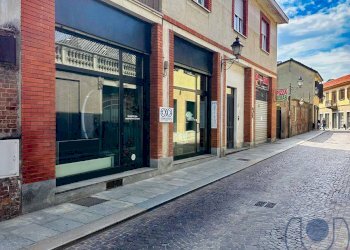 Facciata - Stabile - Palazzo via Guglielmo Marconi, Chieri - foto 1