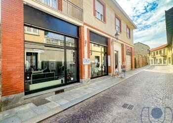 Facciata - Stabile - Palazzo via Guglielmo Marconi, Chieri - foto 2