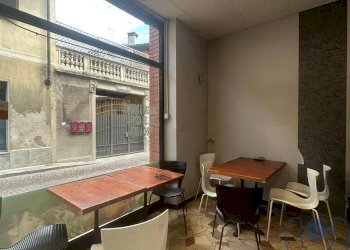 Tavoli locale - Stabile - Palazzo via Guglielmo Marconi, Chieri - foto 14