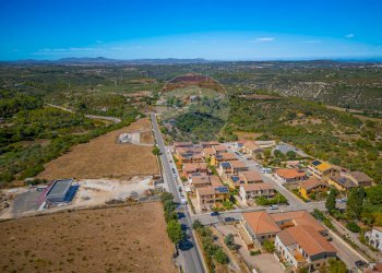 Vista delle montagne - Casa indipendente Via Brigata Sassari
 
48, Tissi - foto 64