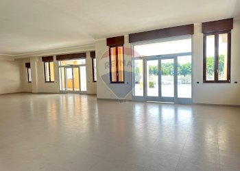 Stanza vuota - Commercial Premises Benevento - photo 17