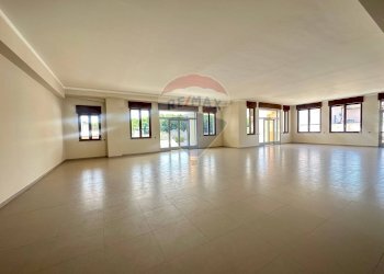 Stanza vuota - Commercial Premises Benevento - photo 19