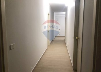 Hall / corridoio - Commercial Premises Benevento - photo 26