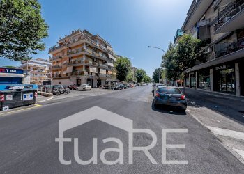 Foto 8 - Negozio Via Carlo Francesco Bellingeri, Roma - foto 8